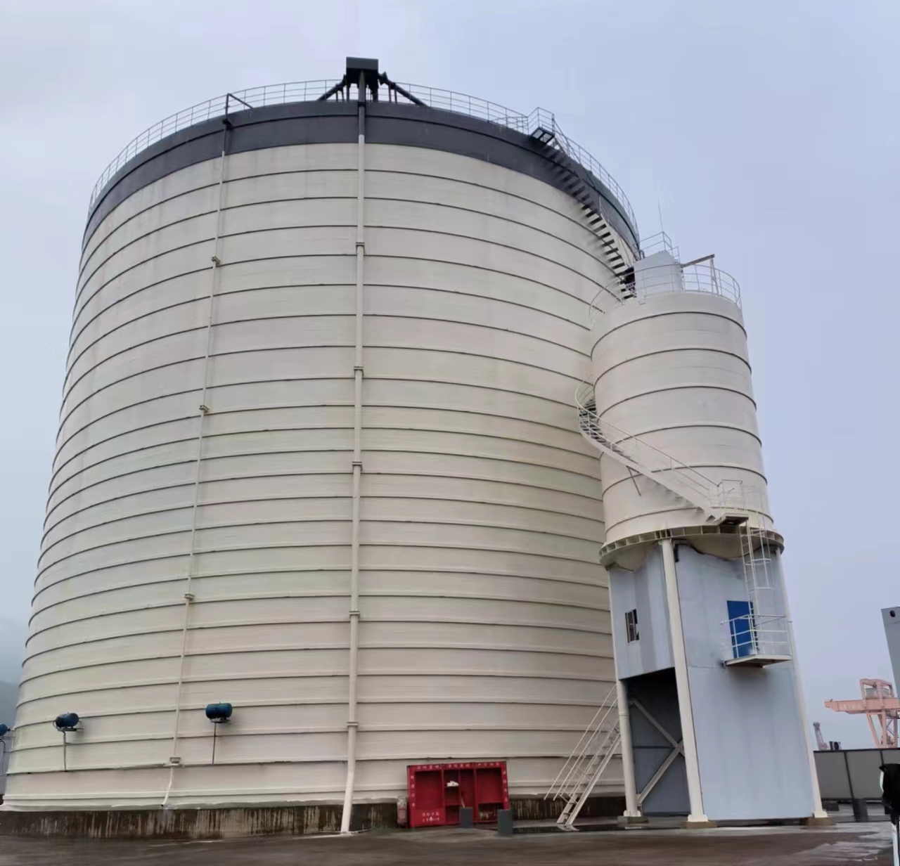 大足10万吨水泥钢板库